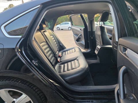 2013 Volkswagen Passat SE