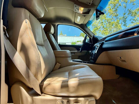 2011 GMC Yukon Denali