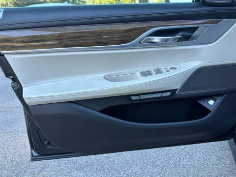 2017 BMW 7 Series 740i