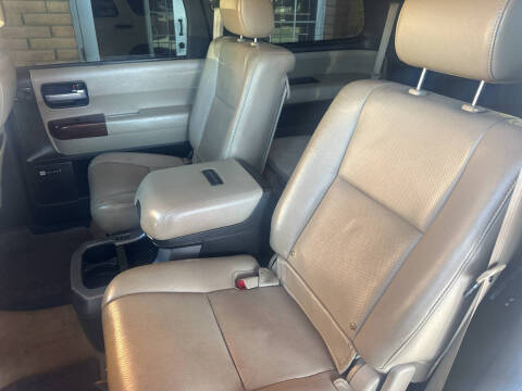 2011 Toyota Sequoia Platinum