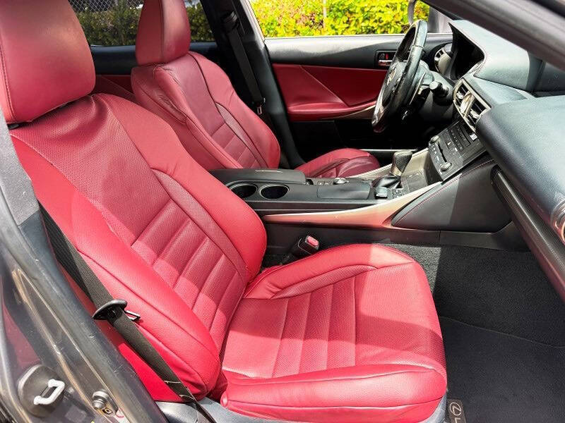 2015 Lexus IS 250 Crafted Line