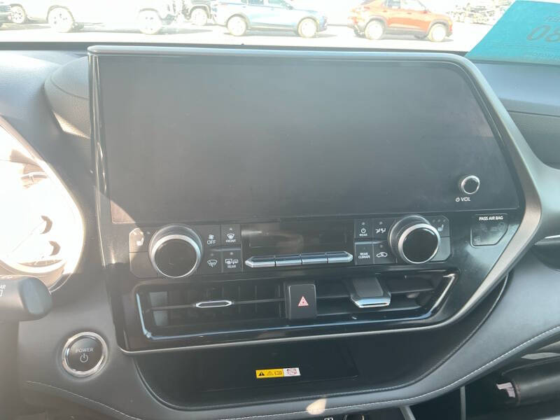 2023 Toyota Highlander Hybrid XLE