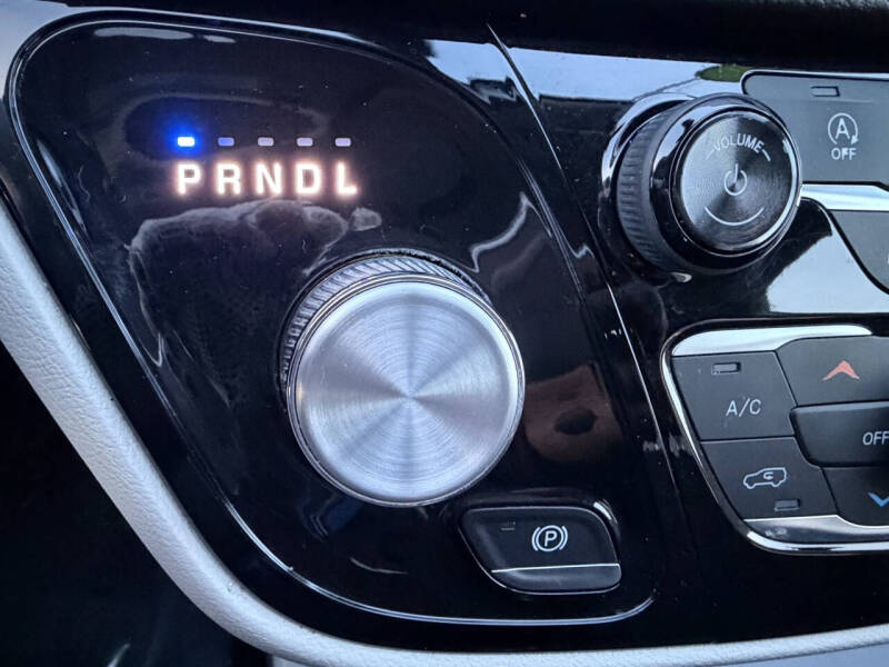 2018 Chrysler Pacifica Touring Plus