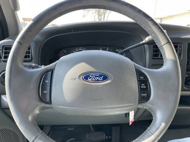 2003 Ford Excursion XLT