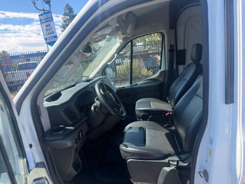 2023 Ford Transit