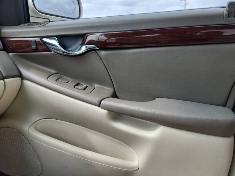 2003 Cadillac DeVille DTS