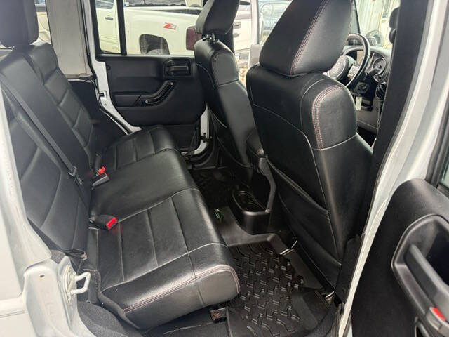 2012 Jeep Wrangler Unlimited Arctic