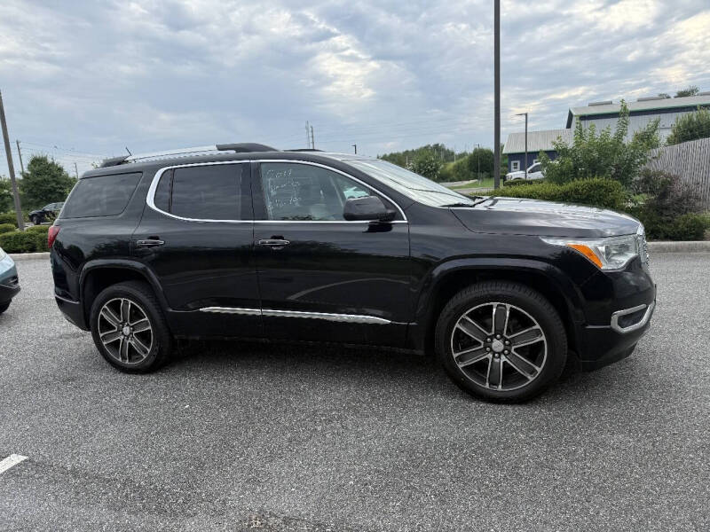 2017 GMC Acadia Denali