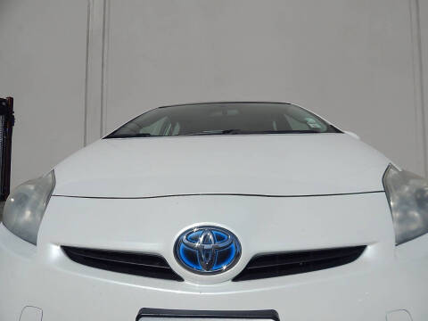 2010 Toyota Prius III