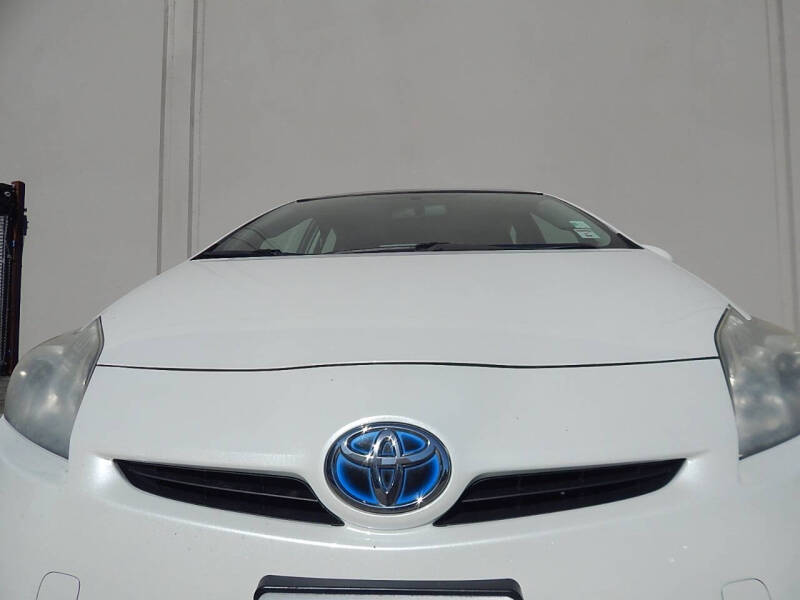 2010 Toyota Prius III