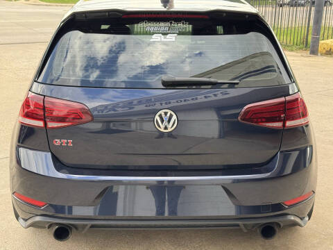2019 Volkswagen Golf GTI SE