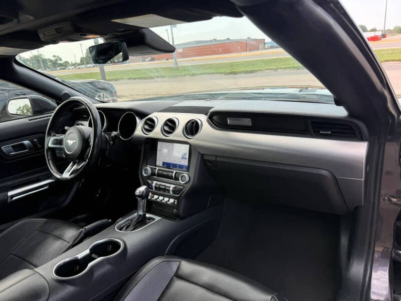 2022 Ford Mustang