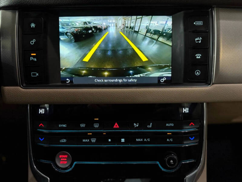 2017 Jaguar XF 35t Prestige