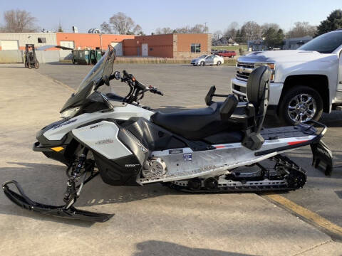 2021 Ski-Doo Grand Touring Sport Rotax®