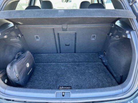 2017 Volkswagen Golf GTI S