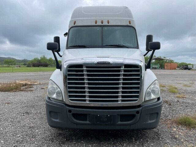 2014 Freightliner Cascadia Evo T/A Sleeper