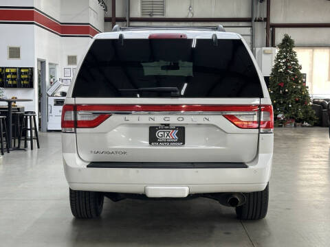 2017 Lincoln Navigator Select
