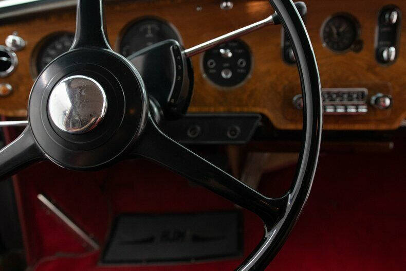 1966 Rolls-Royce Flying Spur