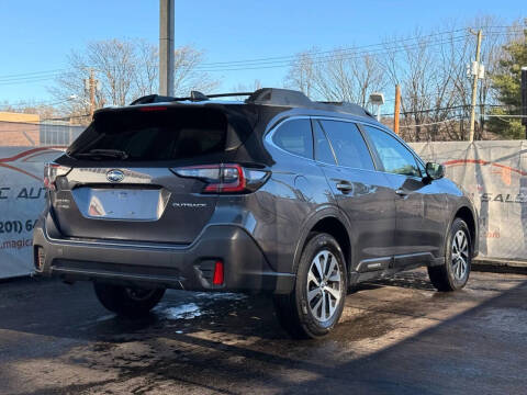2022 Subaru Outback Premium