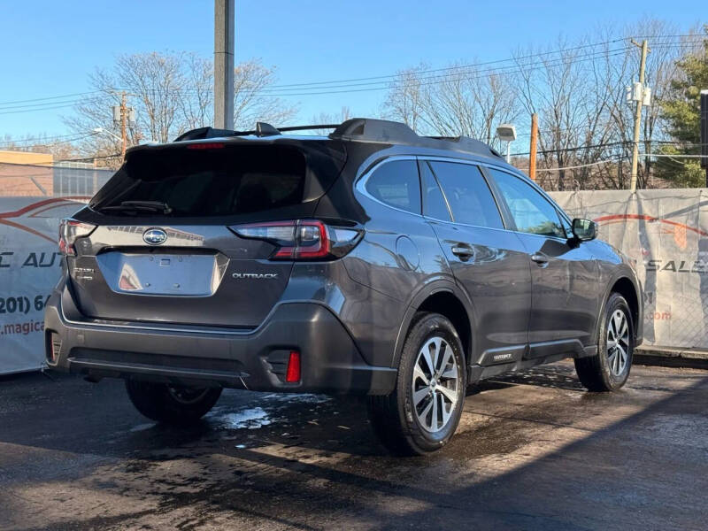 2022 Subaru Outback Premium