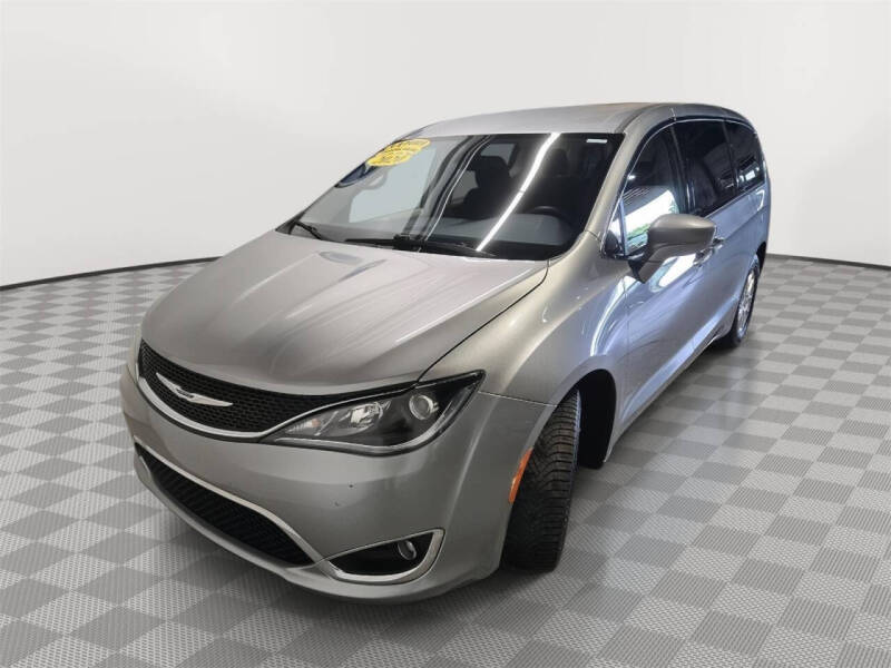 2020 Chrysler Pacifica Touring