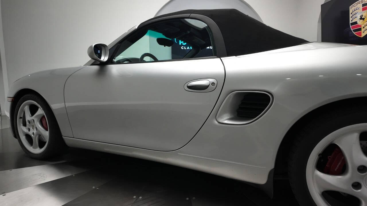 2001 Porsche Boxster 25