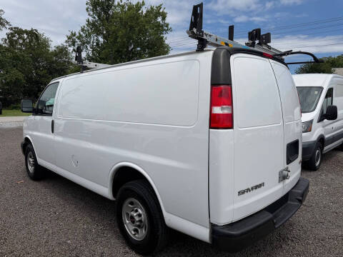 2022 GMC Savana 2500