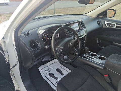 2014 Nissan Pathfinder S