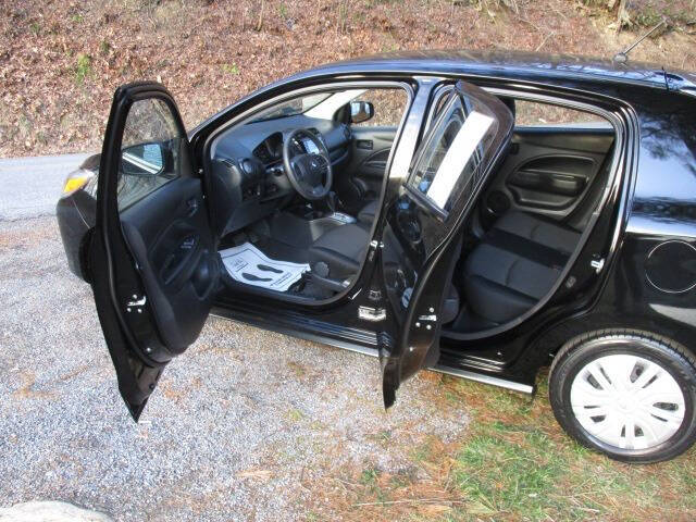 2024 Mitsubishi Mirage ES