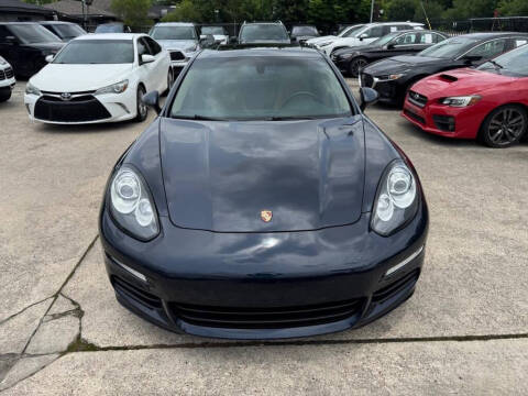2016 Porsche Panamera