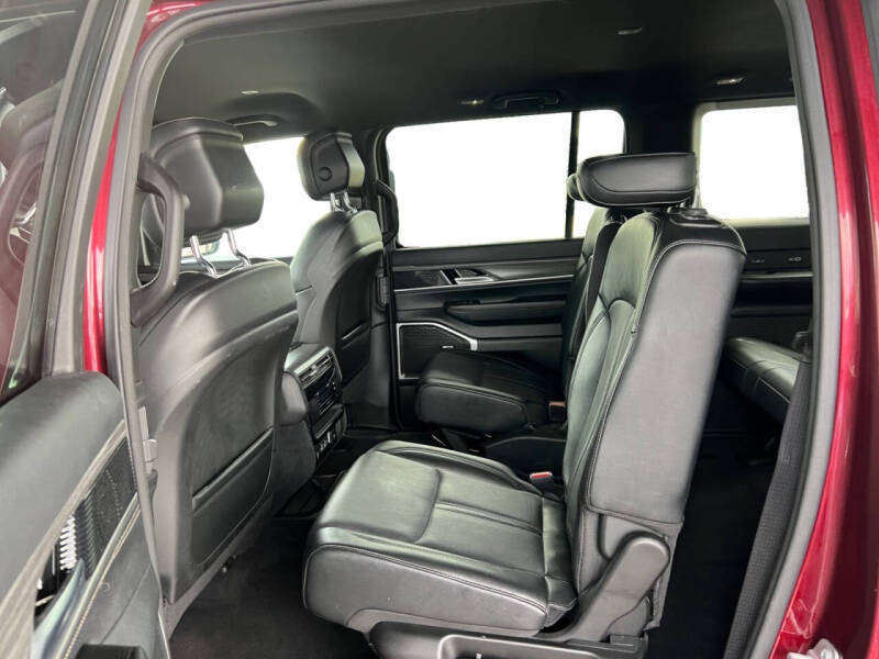 2024 Jeep Wagoneer Series III