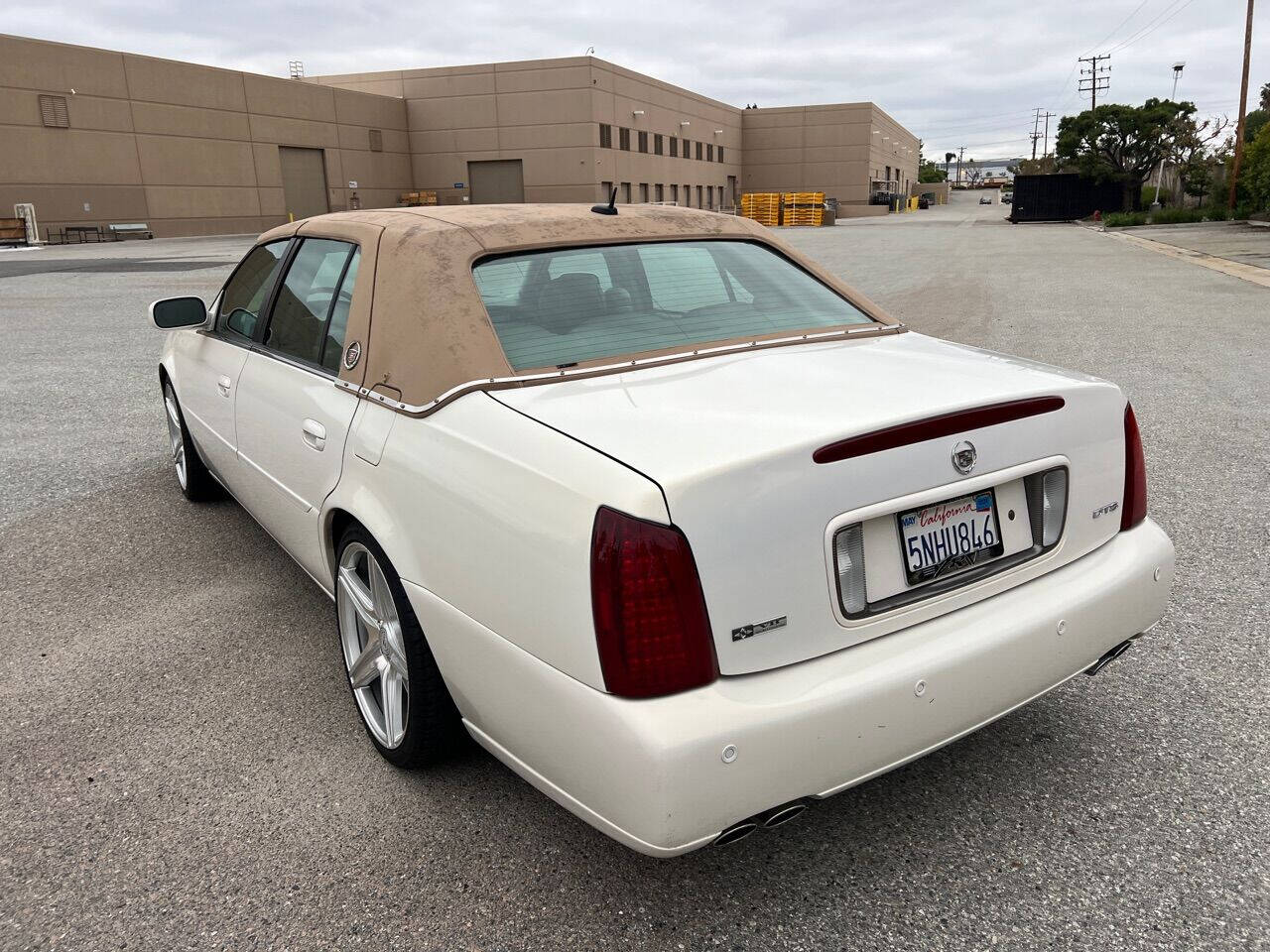 2005 Cadillac DeVille for sale at ZRV AUTO INC in Brea, CA