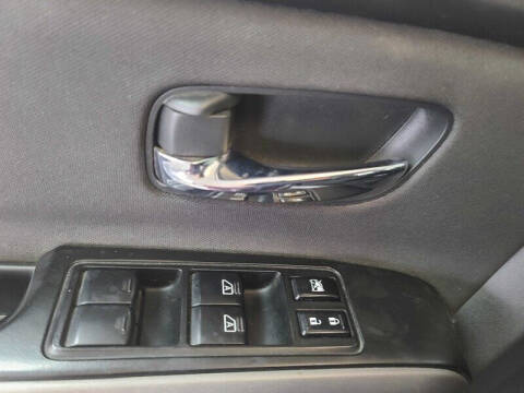 2015 Nissan Titan SV