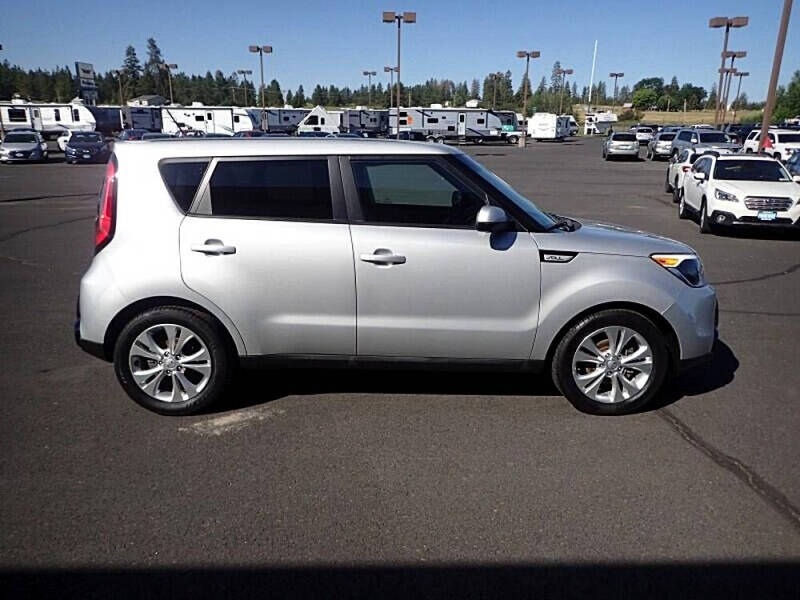 2016 Kia Soul +