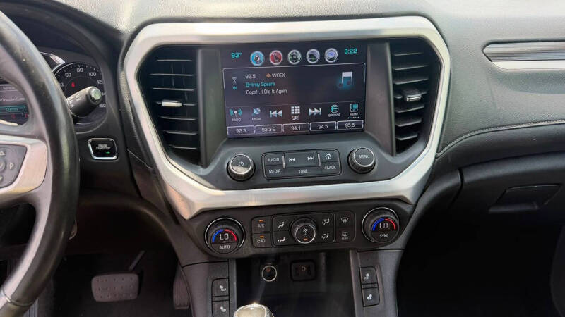 2017 GMC Acadia SLT-1