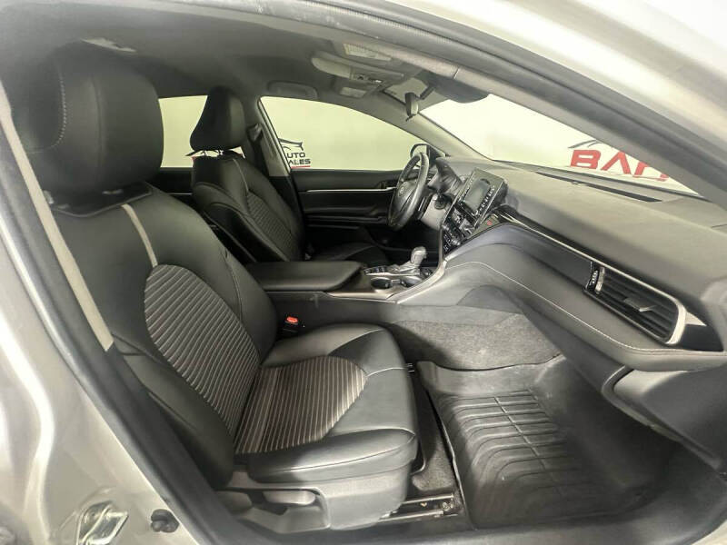 2022 Toyota Camry Hybrid