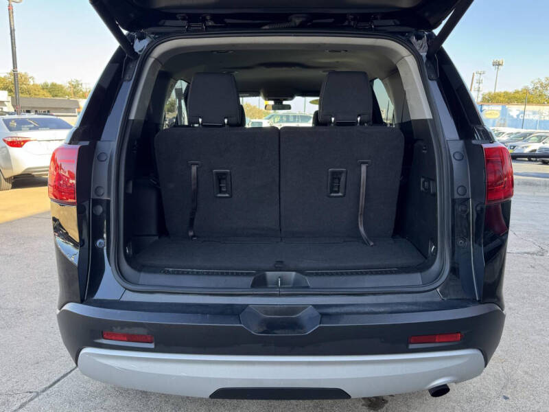 2017 GMC Acadia SLE-2