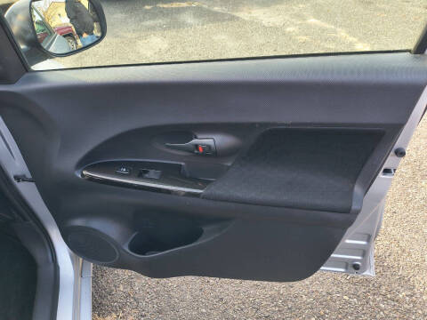 2010 Scion xD