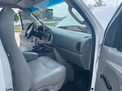 2008 Ford E-Series E-250