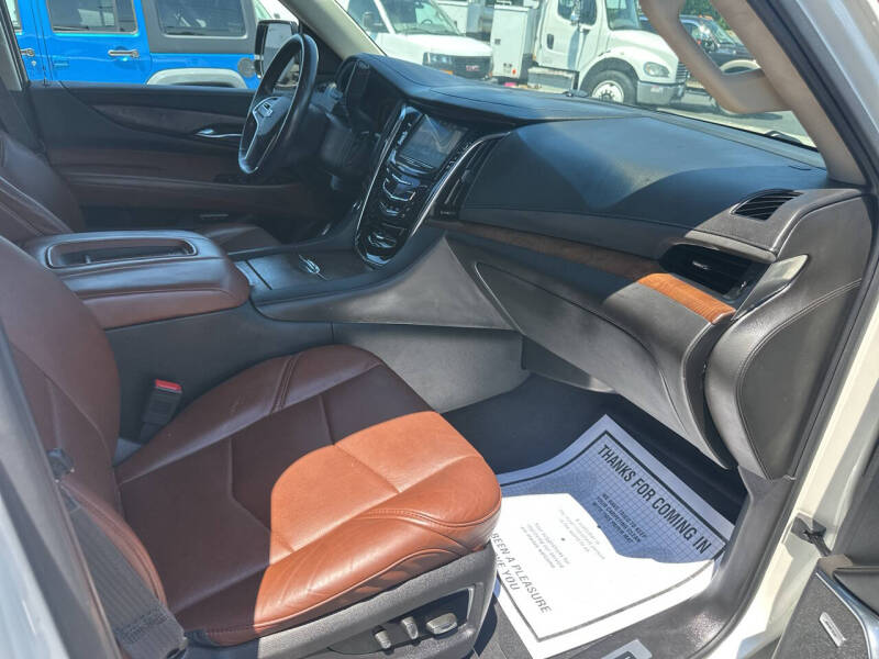 2015 Cadillac Escalade Premium