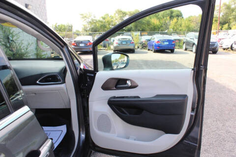 2019 Chrysler Pacifica Touring L Plus