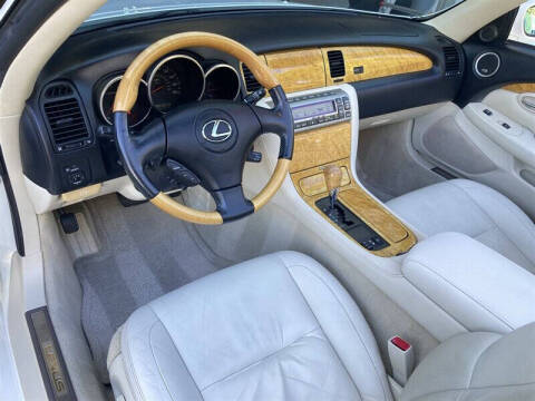 2005 Lexus SC 430