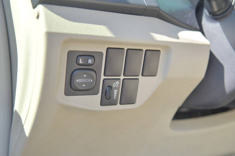 2015 Toyota Prius Three