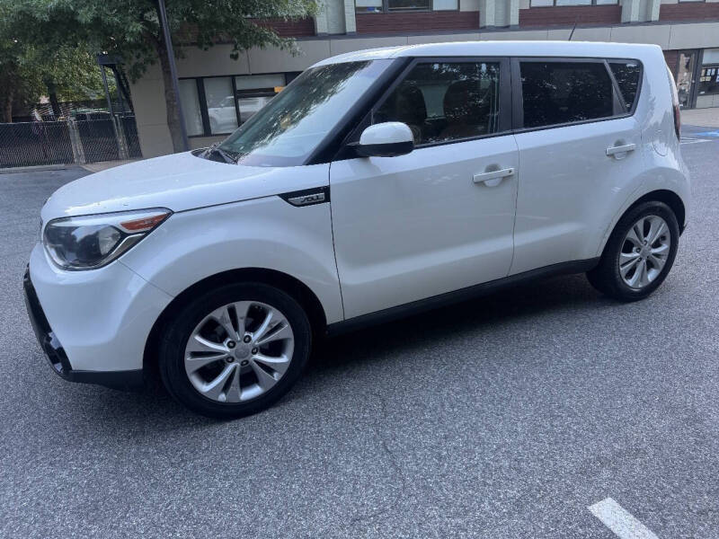 2016 Kia Soul +