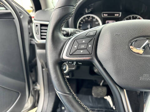 2018 Infiniti QX30 Premium