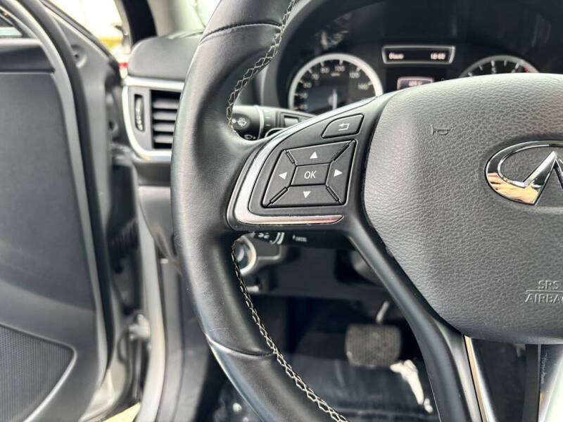 2018 Infiniti QX30 Premium