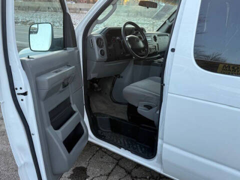 2012 Ford E-Series E-350 SD XL