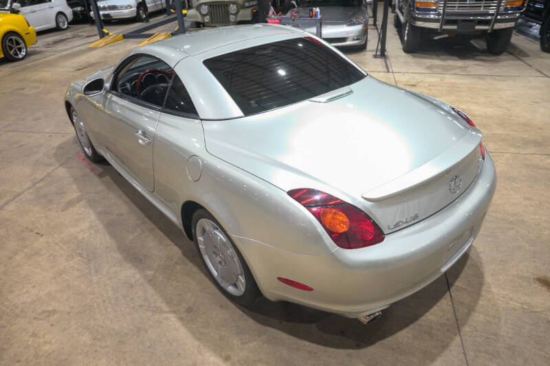 2004 Lexus SC 430