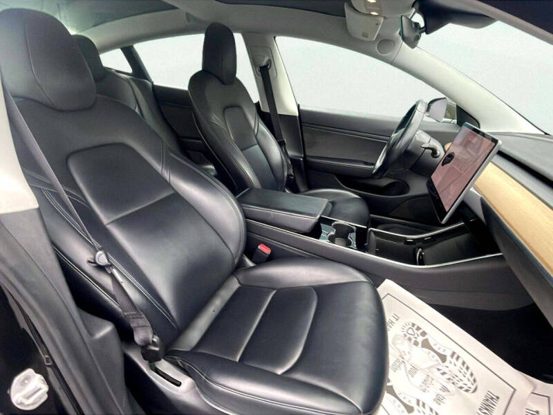 2019 Tesla Model 3 Mid Range