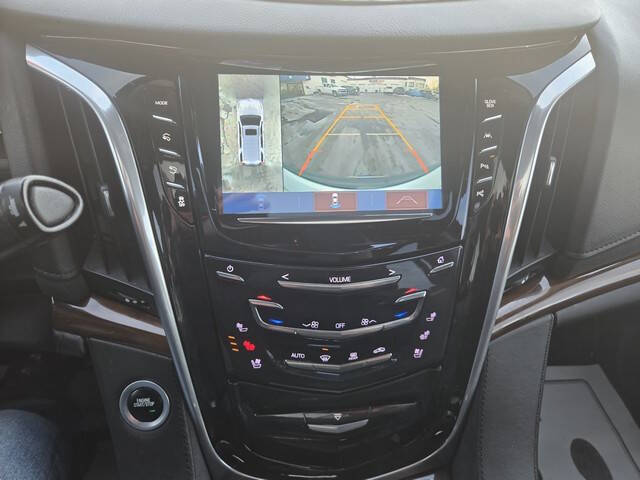 2020 Cadillac Escalade ESV Luxury